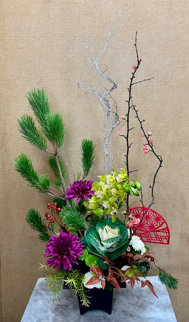 お正月アレンジ　赤扇