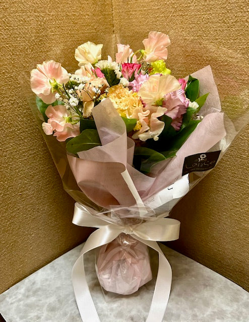 花束（パステルカラーの花束）